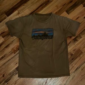 Patagonia Slim Fit Large Brown Logo T-Shirt